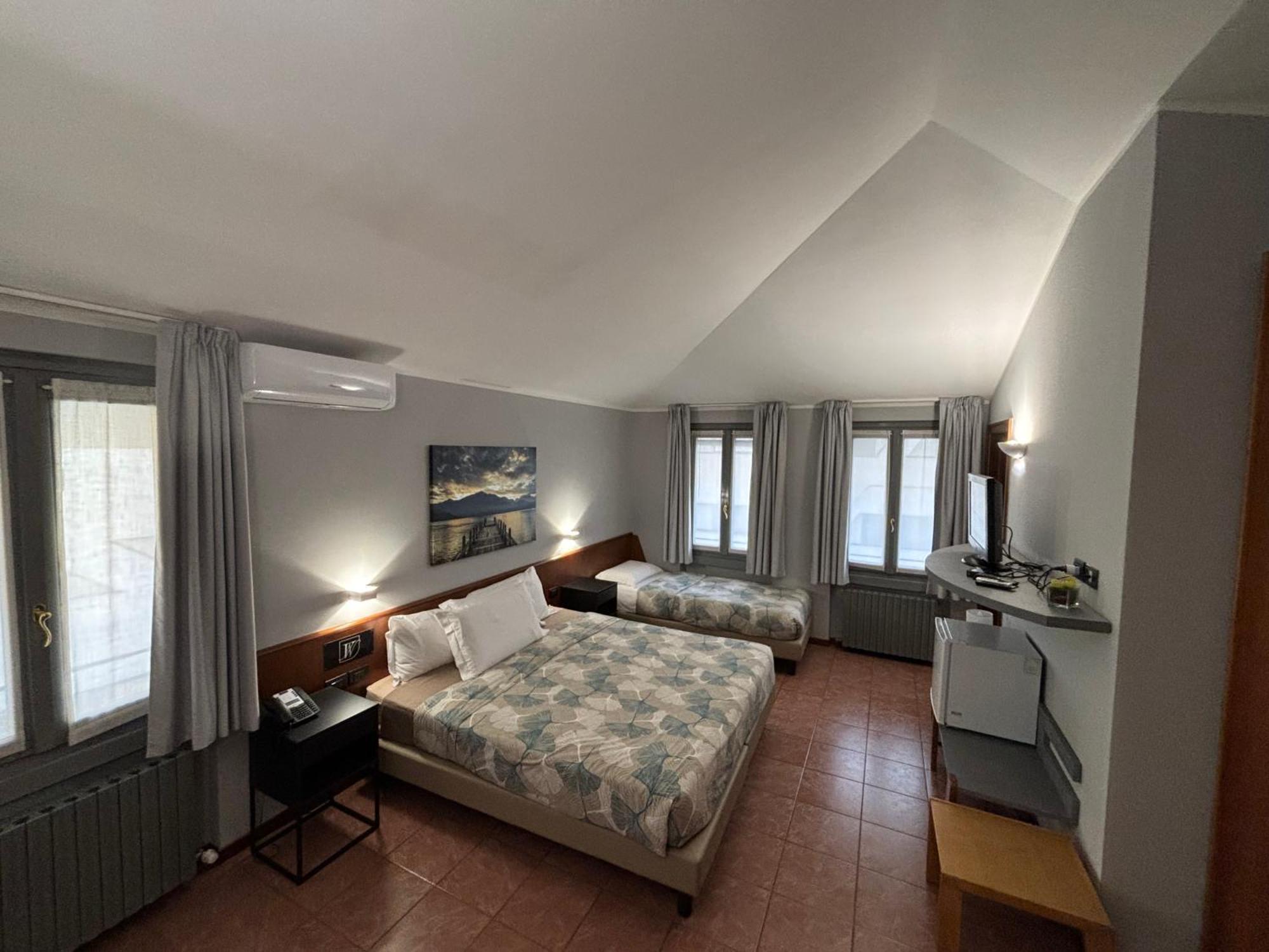 Villa Nasti Hotel Ristorante Canzo Zewnętrze zdjęcie